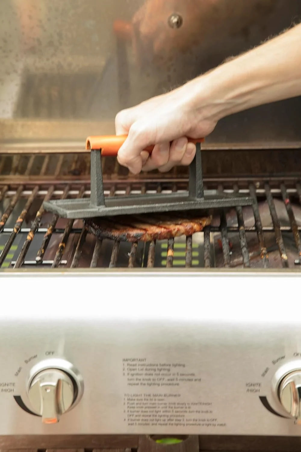 Cuisinart Cast Iron Grill Press with Wooden Handle,Heavy Duty Nonstick Rectangle Burger Press with Wood Handle,Perfect Grill Accessory for Steak,Bacon,Paninis and More,(Pack of 8)