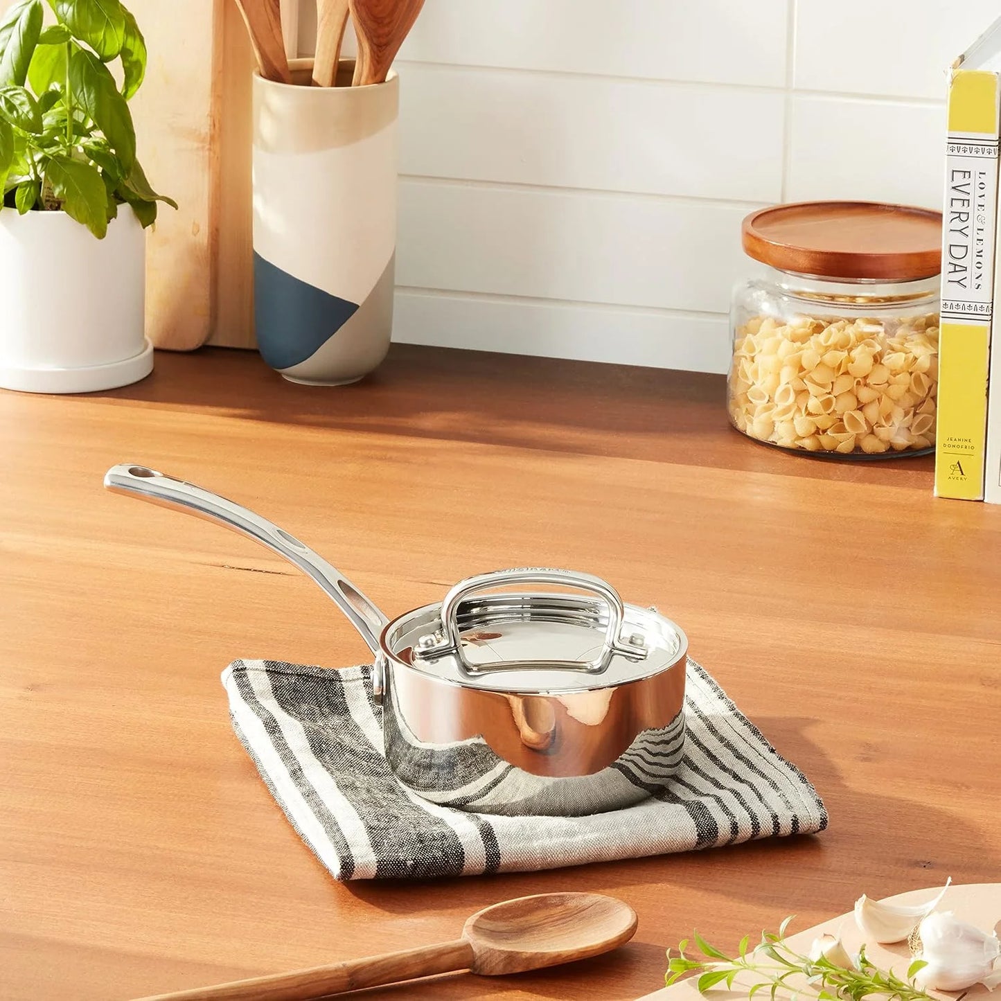 Cuisinart FCT19-14 French Classic Tri-Ply Stainless 1-Quart Saucepan with Cover