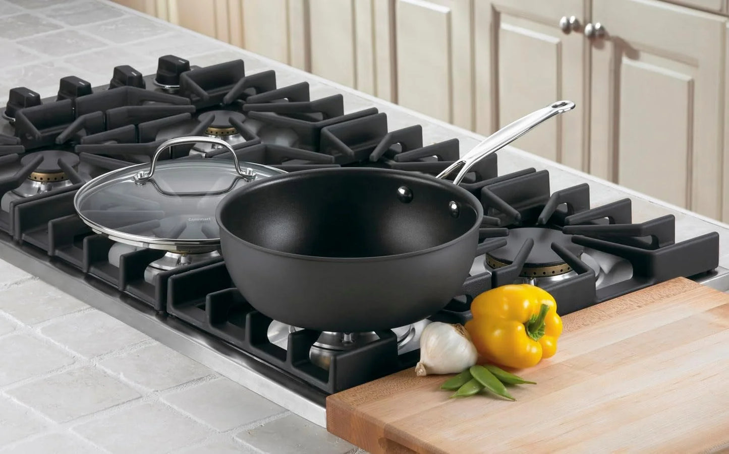 Cuisinart 635-24 Chef's Classic Nonstick Hard-Anodized 3-Quart Chef's Pan with Cover
