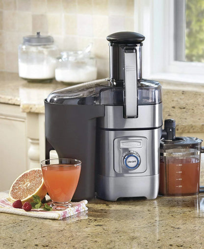 Cuisinart Juicer Machine, Die-Cast Juice Extractor for Vegetables, Lemons, Oranges & More, CJE-1000P, Silver/Black