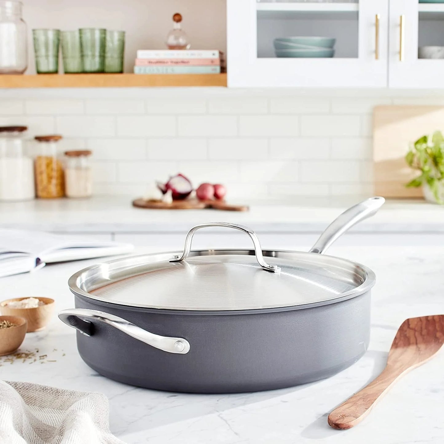 Cuisinart GG33-30H 5.5-Quart Saute Pan with Helper Handle and Cover GreenGourmet, Black